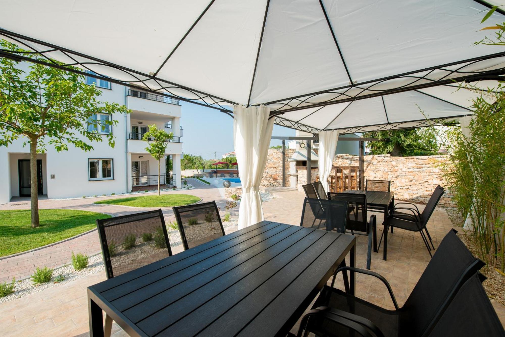 Villa Anja 2Nd Floor Peroj Εξωτερικό φωτογραφία