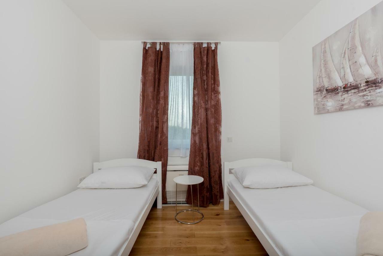 Villa Anja 2Nd Floor Peroj Εξωτερικό φωτογραφία