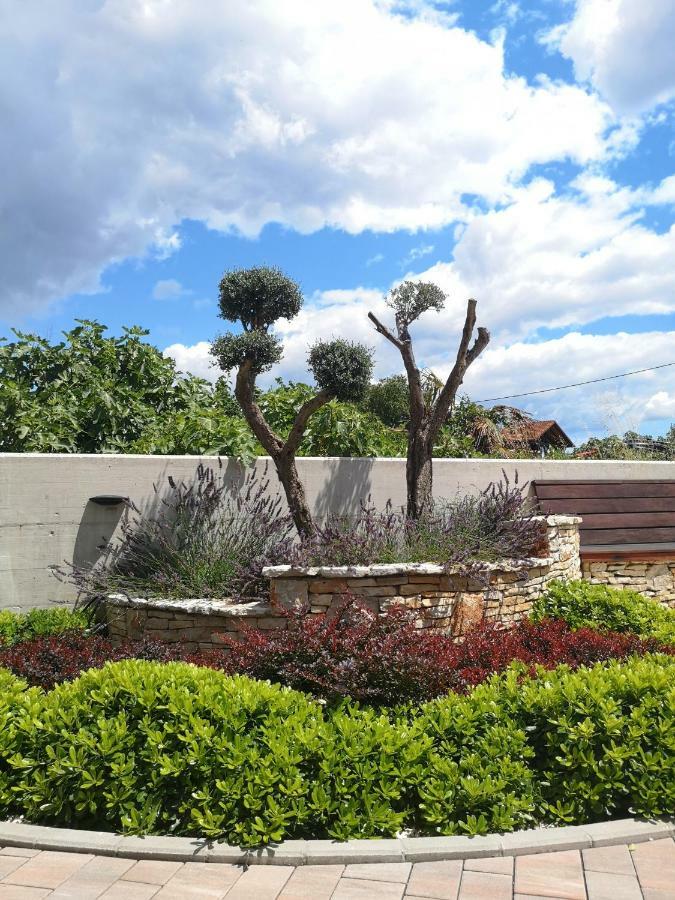 Villa Anja 2Nd Floor Peroj Εξωτερικό φωτογραφία
