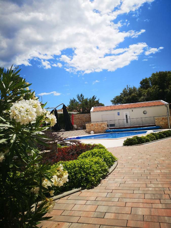 Villa Anja 2Nd Floor Peroj Εξωτερικό φωτογραφία